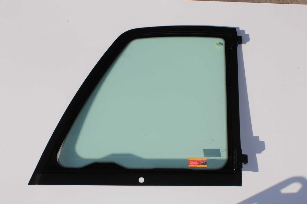 Drzwi górne JCB 530-70, 528-70, 540-170, 550-140, 506.36, 509.42 - DRZWI KOMPLET RAMA+SZYBA