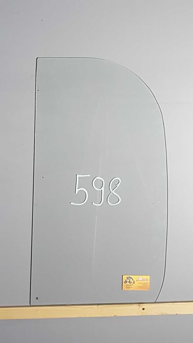 JCB 8014, 8015, 8016, 8017, 8018, 8040 -  BOK ZA DRZWIAMI LEWY NR598