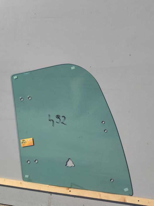 Kubota ładowarka kołowa  R065 R085 - PRAWA GÓRA NR492