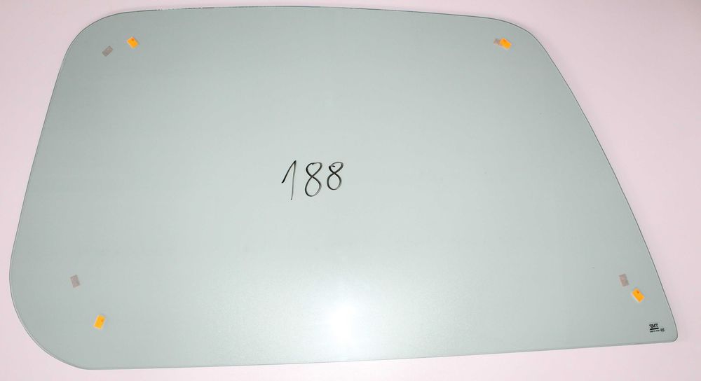 szyba JCB JS130LC, - boczna górna prawa  nr 188